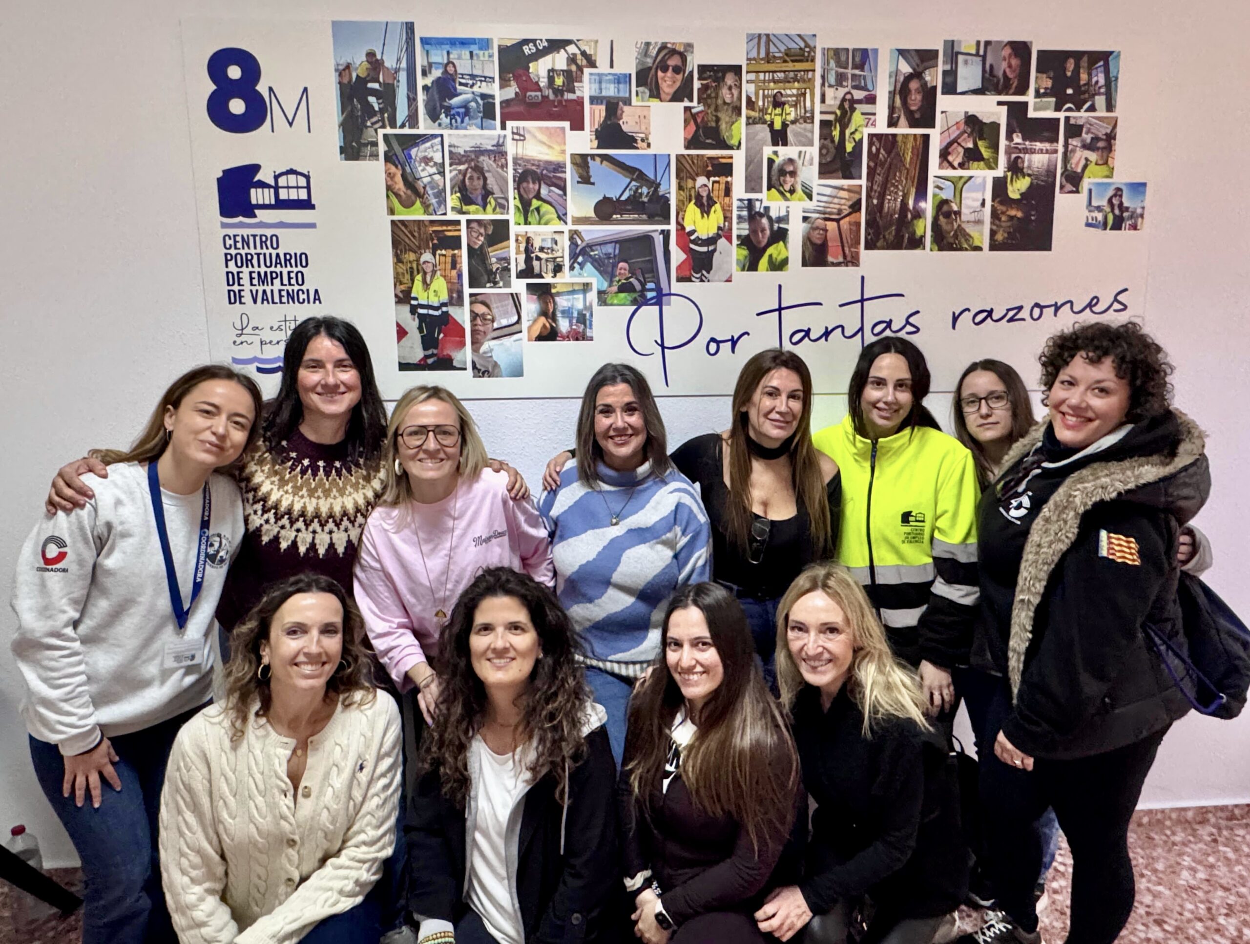 El CPE de València ret homenatge a les seues  estibadores amb un mural fotogràfic pel Dia de la Dona